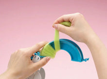 Load image into Gallery viewer, Clover Pom Pom Maker - Extra Large
