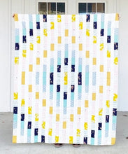 Load image into Gallery viewer, Iris Quilt Pattern
