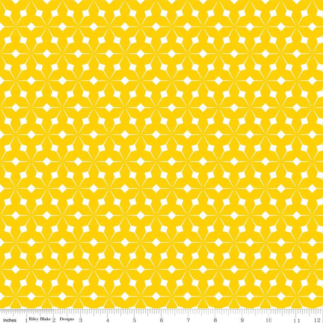 Colour Wall - Geo White (C11590-YELLOW)Colour Wall - Geo Yellow (C11590-YELLOW)