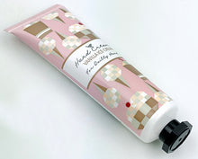 Load image into Gallery viewer, Riley Blake Designs Quilty Hands Cream (ST-24576)
